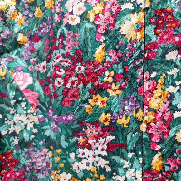 Vintage 80s Victorian Floral Dress with Lace Size Small Handmade 36" Bust - Picture 12 of 16